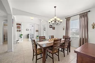 5455 Pebble Beach Dr, Lakeland, FL 33812 - Photo 10