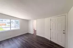 212 W Hiawatha St, Tampa, FL 33604 - Photo 4
