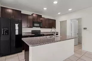 15470 Broad Brush Dr, Sun City Center, FL 33573 - Photo 10