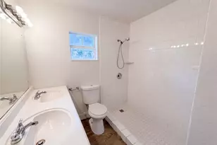 2406 E Curtis St, Tampa, FL 33610 - Photo 10