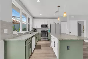 3113 Via Otero Dr, Kissimmee, FL 34744 - Photo 6