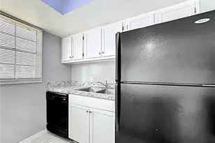 2777 L B McLeod Rd, Orlando, FL 32805 - Photo 14