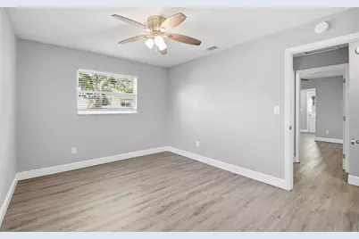 1751 Mississippi Avenue NE, Saint Petersburg, FL 33703 - Photo 28