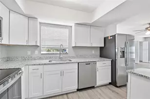 1751 Mississippi Ave NE, Saint Petersburg, FL 33703 - Photo 20