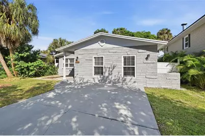 1751 Mississippi Avenue NE, Saint Petersburg, FL 33703 - Photo 6