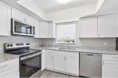 1751 Mississippi Avenue NE, Saint Petersburg, FL 33703 - Photo 18