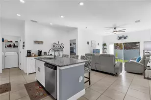 646 Bear Ct, Poinciana, FL 34759 - Photo 8