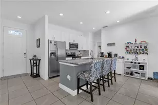 646 Bear Ct, Poinciana, FL 34759 - Photo 6