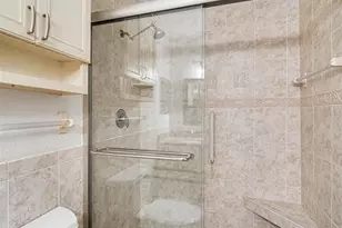 1513 New Bedford Dr, Sun City Center, FL 33573 - Photo 24