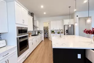 15607 Vetta Dr, Montverde, FL 34756 - Photo 14