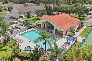2718 Club Cortile Cir, Kissimmee, FL 34746 - Photo 8