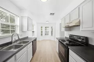 2210 Coach House Blvd, Orlando, FL 32812 - Photo 10