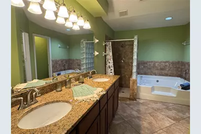 4750 Hamlets Grove Drive, Sarasota, FL 34235 - Photo 16