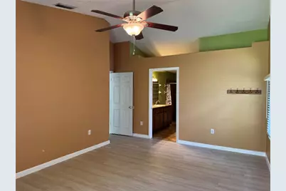 4750 Hamlets Grove Drive, Sarasota, FL 34235 - Photo 14