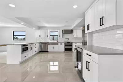 319 Midway Island, Clearwater, FL 33767 - Photo 10