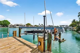 319 Midway Island, Clearwater, FL 33767 - Photo 58