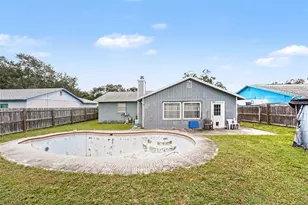 7991 Aberdeen Cir, Largo, FL 33773 - Photo 26