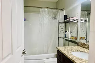 1714 NW 9th St, Gainesville, FL 32609 - Photo 16