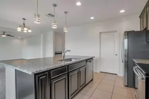 711 Benjamin Trail, Davenport, FL 33837 - Photo 4