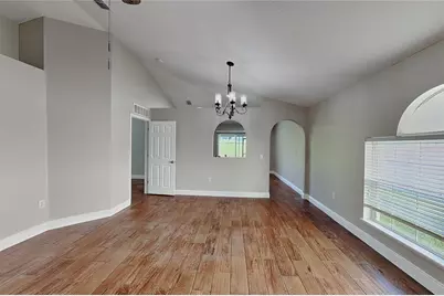 [Address not provided], Dade City, FL 33525 - Photo 4
