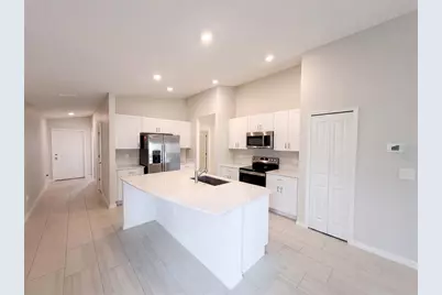 3513 Radiant Mountain Drive, Plant City, FL 33565 - Photo 6