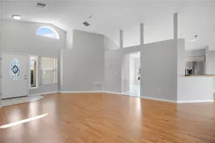 233 S Aberdeen Cir, Sanford, FL 32773 - Photo 6