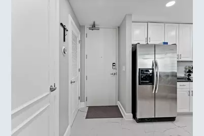 101 S Eola Drive #601, Orlando, FL 32801 - Photo 2