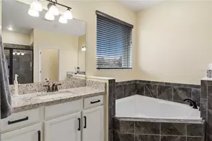 2393 Panoramic Cir, Apopka, FL 32703 - Photo 36