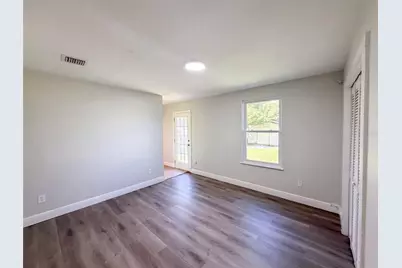 802 Massachusetts Avenue, Saint Cloud, FL 34769 - Photo 4