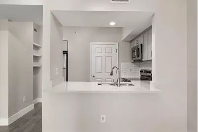 322 E Central Boulevard #1404, Orlando, FL 32801 - Photo 6
