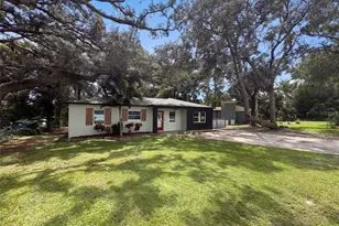 10806 W Elbow Dr, Tampa, FL 33612 - Photo 1