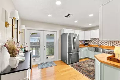 2313 Carroll Place, Tampa, FL 33612 - Photo 8