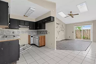 4615 Lighthouse Cir, Orlando, FL 32808 - Photo 16