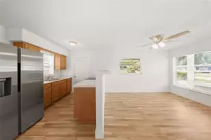 446 Gilman Cir, Orlando, FL 32811 - Photo 10