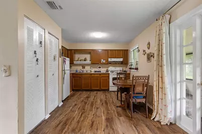 830 Oak Manor Drive, Orange City, FL 32763 - Photo 6