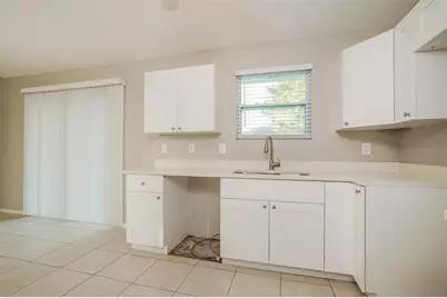 1206 NE 5th Place, Cape Coral, FL 33909 - Photo 6