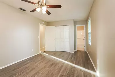 1206 NE 5th Place, Cape Coral, FL 33909 - Photo 8
