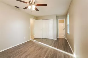 1206 NE 5th Pl, Cape Coral, FL 33909 - Photo 8
