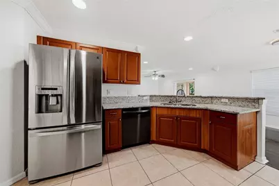 11441 Crestlake Village, Riverview, FL 33569 - Photo 10