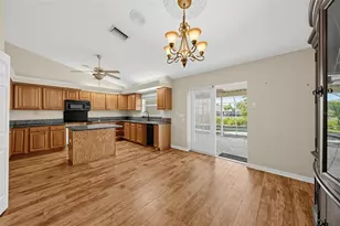 589 Ridgecrest Dr, Punta Gorda, FL 33982 - Photo 12