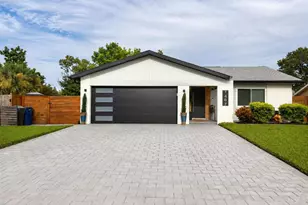 1467 Chesterfield Dr, Dunedin, FL 34698 - Photo 2