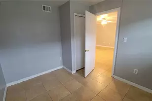 863 Sky Lake Cir, Orlando, FL 32809 - Photo 24