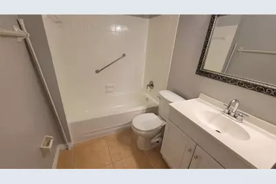 863 Sky Lake Circle #A, Orlando, FL 32809 - Photo 10