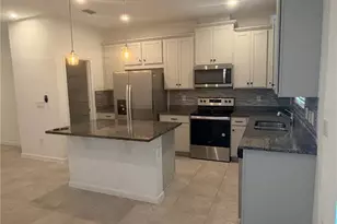 1180 Lakeshore Breeze Pl, Kissimmee, FL 34747 - Photo 8