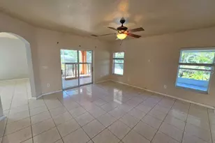 731 Cristelle Jean Dr, Ruskin, FL 33570 - Photo 2