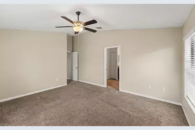 10216 Stedfast Court, Ruskin, FL 33573 - Photo 8