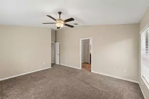 10216 Stedfast Ct, Ruskin, FL 33573 - Photo 8