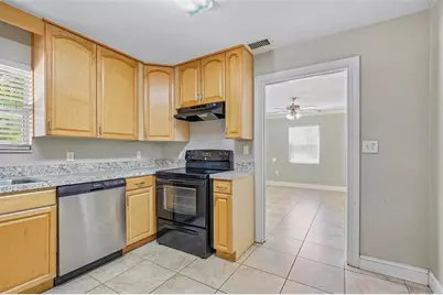 375 64th Street S, Saint Petersburg, FL 33707 - Photo 16