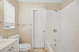 375 64th St S, Saint Petersburg, FL 33707 - Photo 28