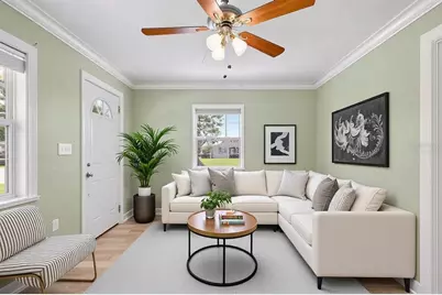 375 64th Street S, Saint Petersburg, FL 33707 - Photo 4